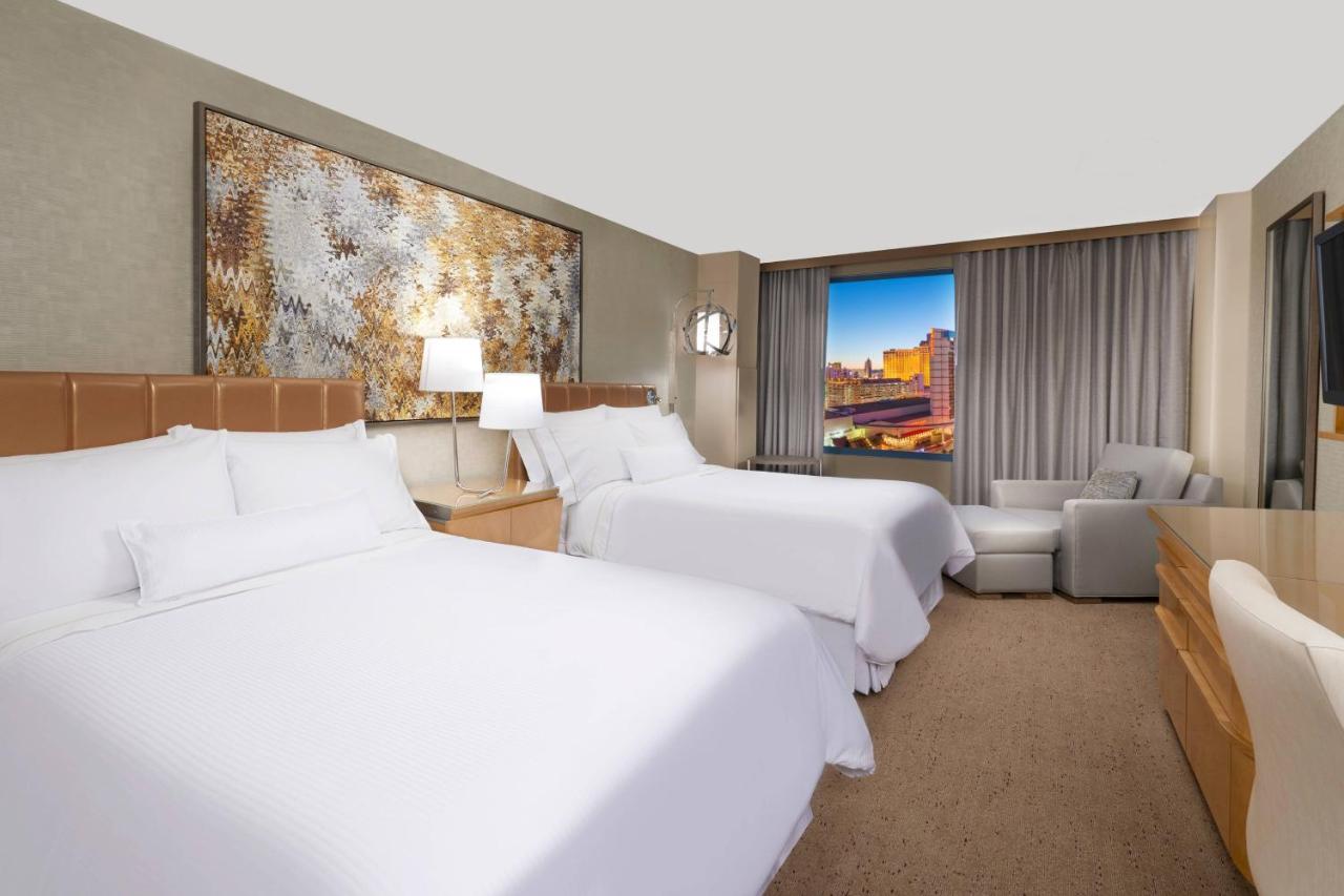 Deluxe 2 Double Beds Guest room 2 Double City view