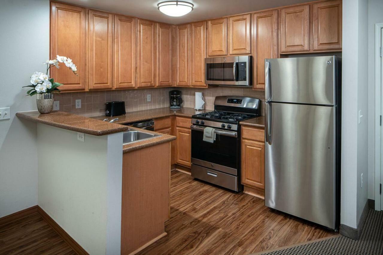 One-Bedroom Suite,836111129:JPEG