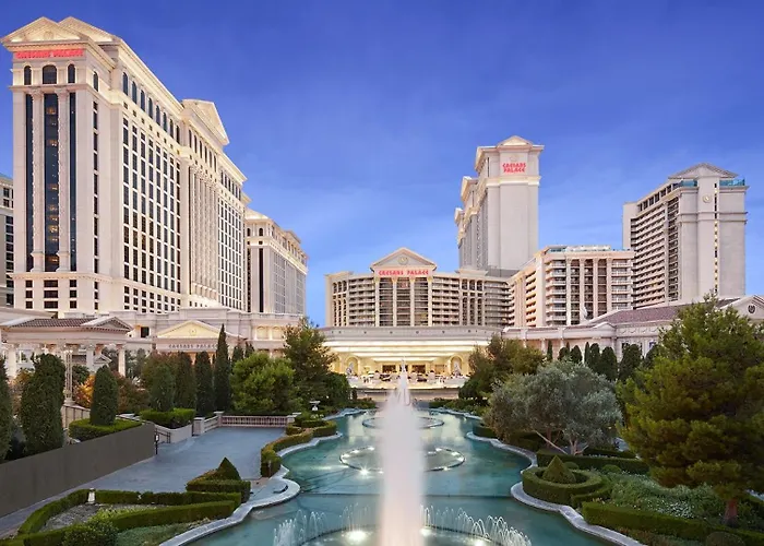 Beach hotel: Caesars Palace Hotel & Casino
