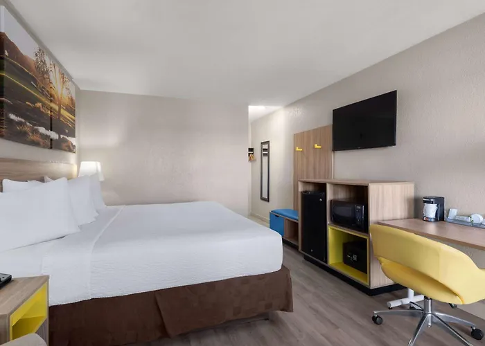 Days Inn By Wyndham Airport Near The Strip