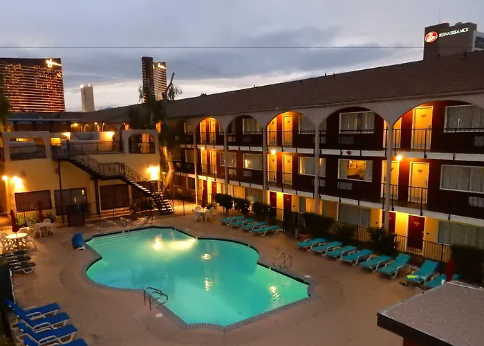 Pet Friendly hotel: Mardi Gras Hotel & Casino